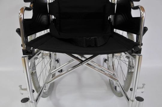 Кресло-коляска инвалидная механическая FS 908 LJ (46 см) колеса пневмо - 15